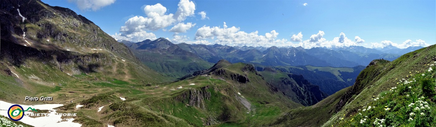 39 Vista, salendo ai laghetti,verso Mincucco, Ca' San Marco, Alpi Orobie.jpg